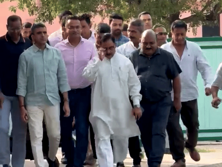 पूर्व और वर्तमान चिकित्सा मंत्री के बेटों ने अध्यक्ष, शिक्षामंत्री के बेटे ने उपाध्यक्ष के लिए भरा नामांकन|जयपुर,Jaipur - Dainik Bhaskar