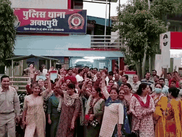 हमले के बाद लोगों ने प्रदर्शन भी किया था।