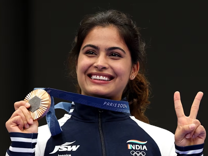 मनु भाकर ने पेरिस ओलिंपिक 2024 में इंडिविजुअल और टीम इवेंट मिलाकर 2 ब्रॉन्ज मेडल जीते थे।
