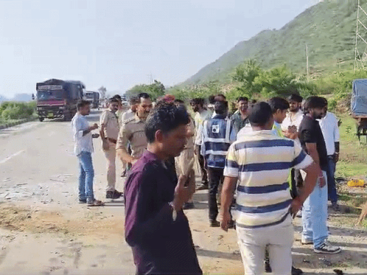 घटना के बाद प्रतापनगर थाने की पुलिस मौके पर पहुंची।