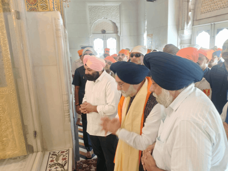 गुरु दरबार में माथा टेका, अरदास की और व्यवस्थाओं का जायजा लिया|फुलवारीशरीफ,phulwari sharif - Dainik Bhaskar