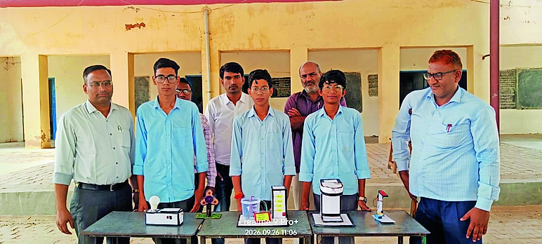 Auto alarm model displayed at science fair