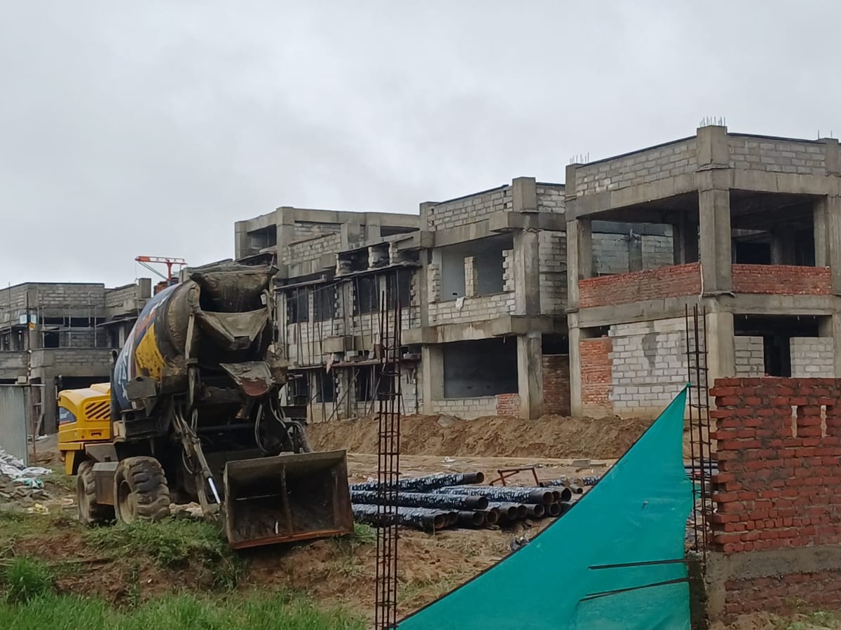 जिला मुख्यालय गांव फतेहपुर शरीफ और आनंदपुर में बन रहा है।