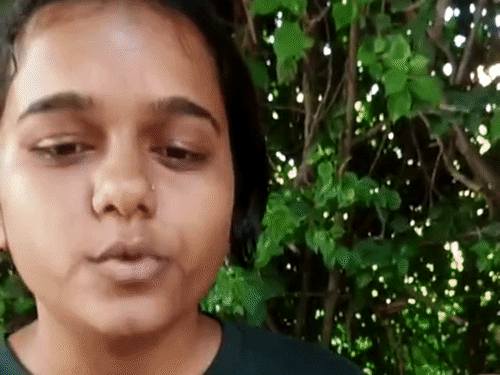 LPU में हुए बवाल के बारे में बताती हुई छात्रा। तोड़फोड़ के बाद यूनिमॉल में फैला मलबा। CCTV फुटेज में सामान चोरी करते दिखे युवक। - Dainik Bhaskar