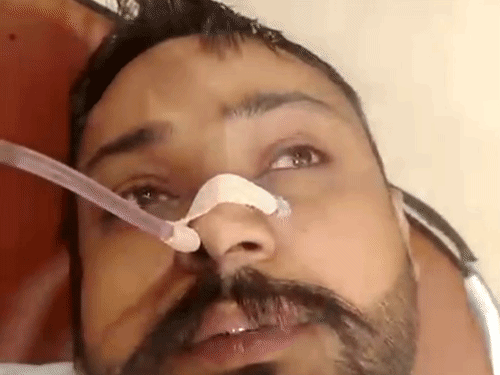 मरने से पहले युवक ने यह वीडियो शूट करवाया, जिसमें उसने अपनी परेशानी बताई।