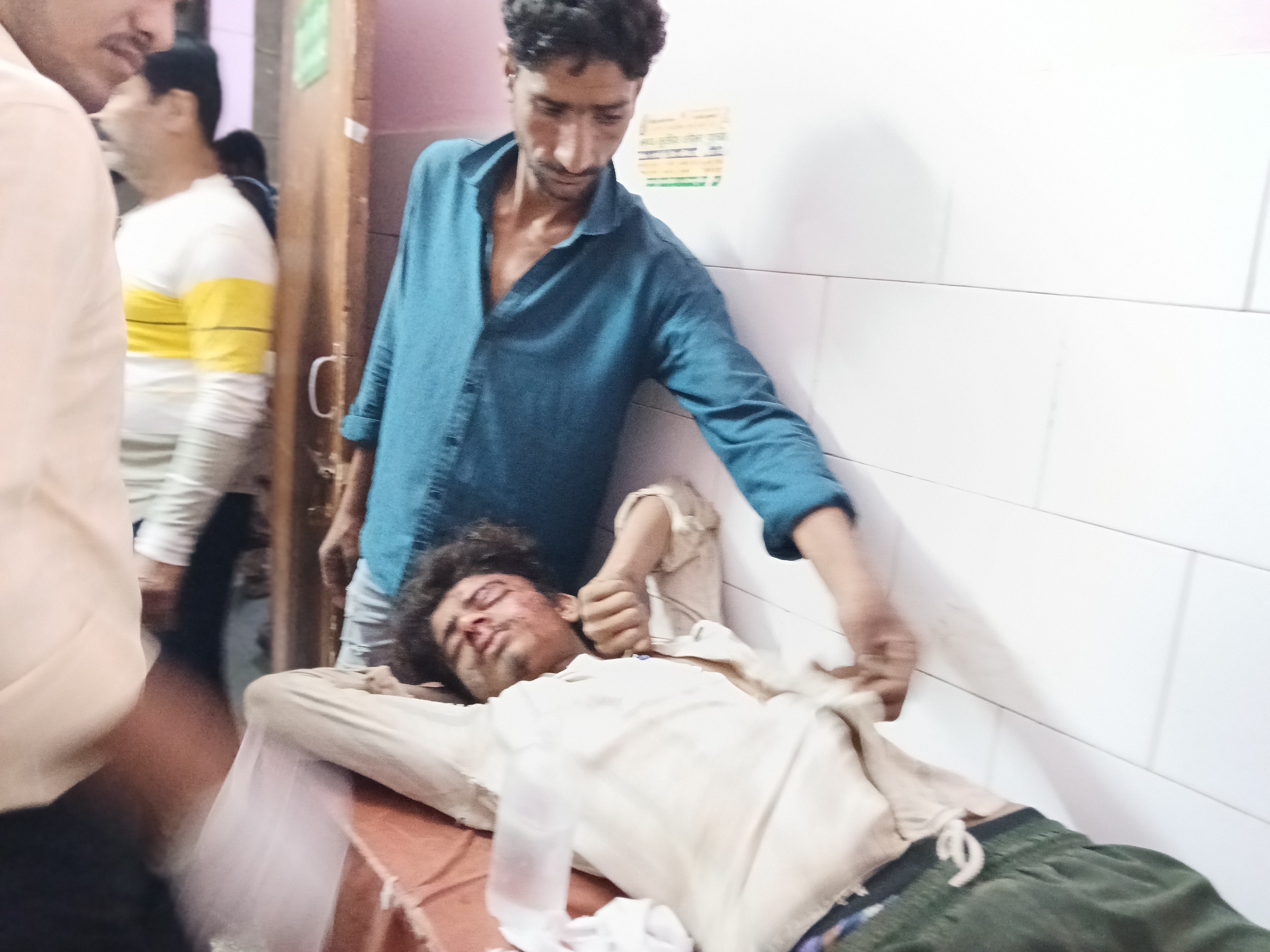 Farrukhabad House Collapse | Workers Trapped Under Debris In Kayamganj