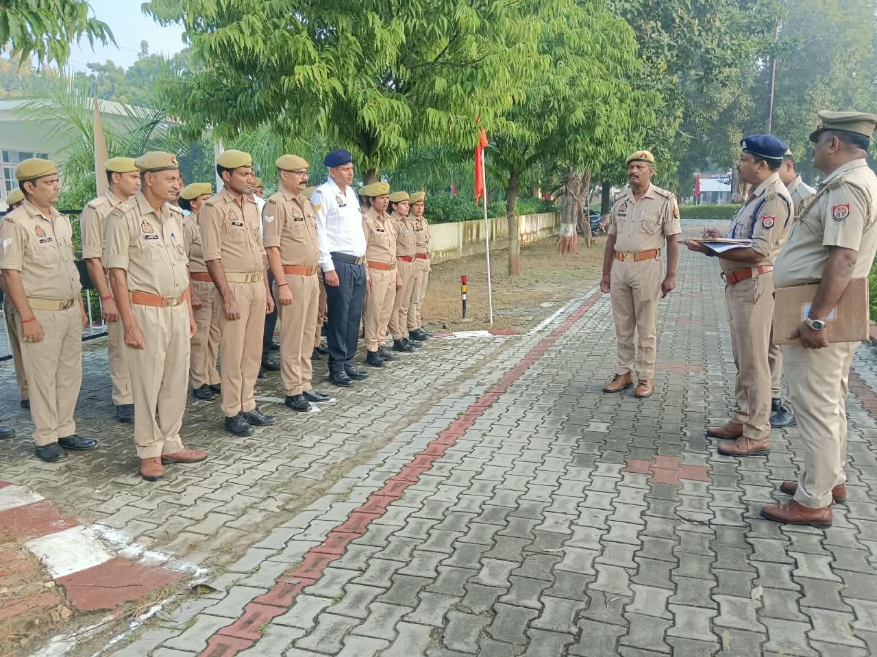 पुलिस लाइन परेड ग्राउंड का अपर पुलिस अधीक्षक ने निरीक्षण किया। - Dainik Bhaskar