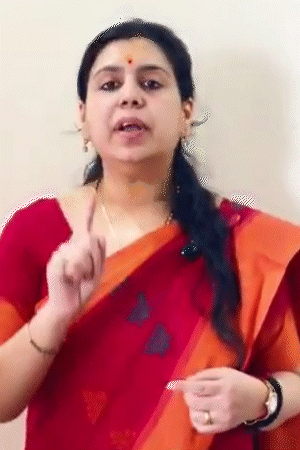 दिव्या मित्तल ने कहा- बरसात में गांव टापू बन जाता है। पीढ़ियों से इंतजार चल रहा है।