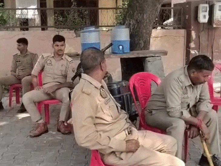 मुख्य चुनाव आयुक्त ज्ञानेश कुमार के आगरा स्थित पैतृक आवास के बाहर पुलिस तैनात