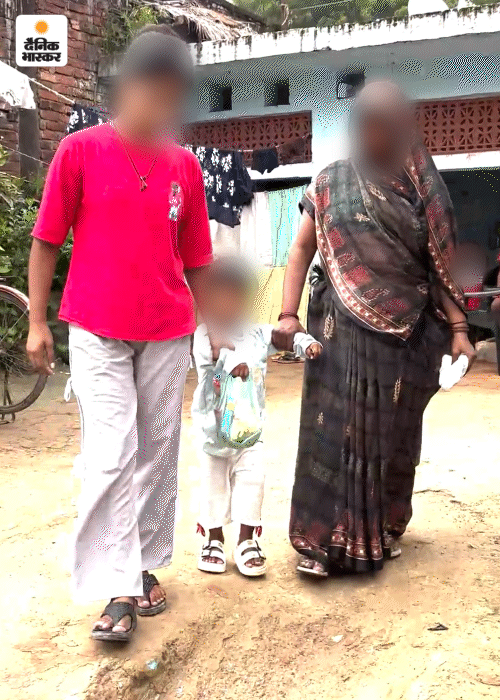 अभी रमाबाई के परिवार में एक बेटी और एक बेटा है। वह कहती हैं- 'अब मैं इन्हें किसी के घर नहीं जाने देती।'
