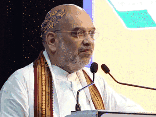 अमित शाह ने NAFED और NCCF को अगले दो सालों में दलहन की खरीद सीधे किसानों से करने की दिशा में काम करने को कहा था।