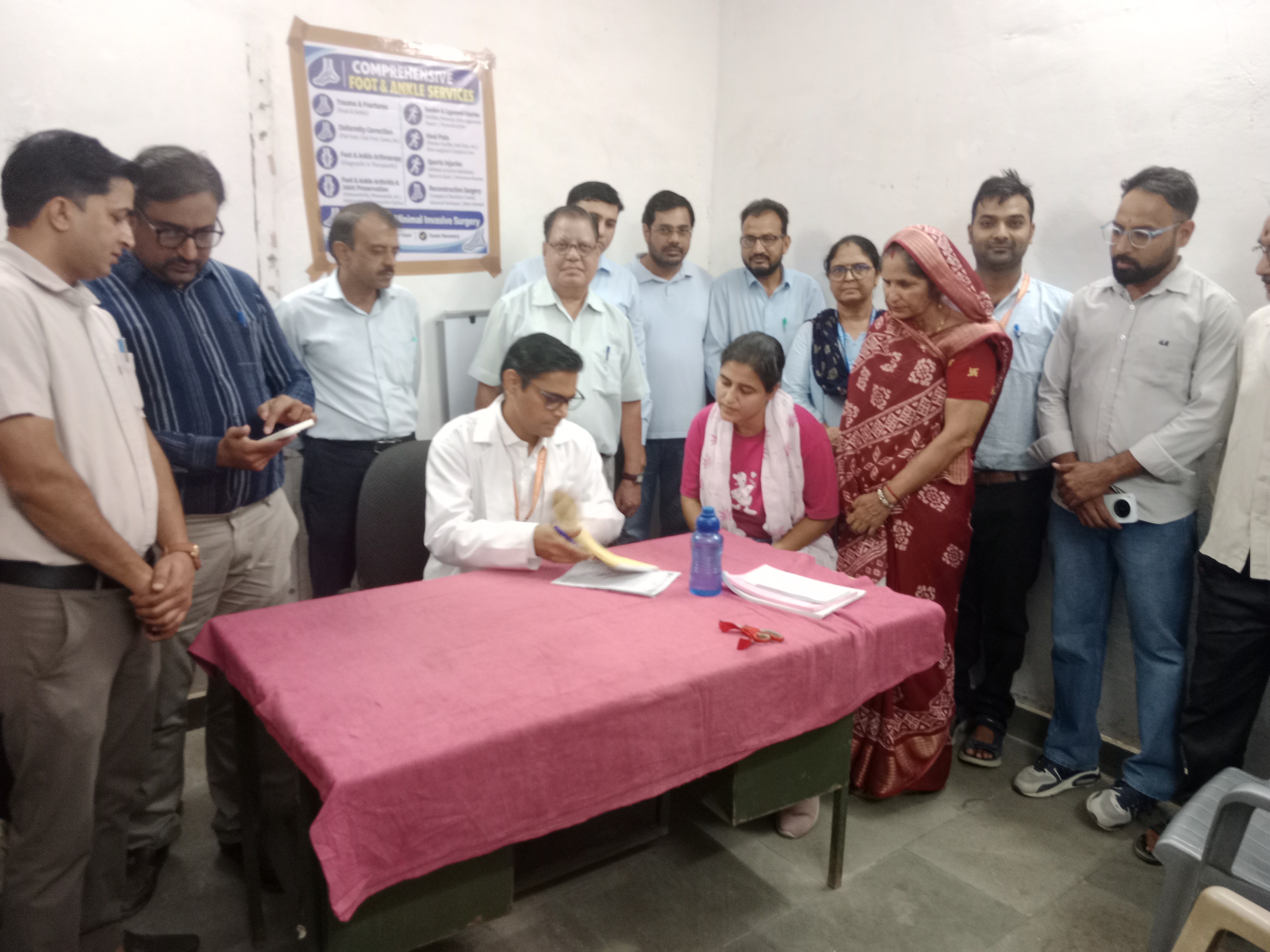 चूरू के डीबी अस्पताल के ऑर्थोपेडिक्स विभाग में फुट एंड एंकल क्लिनिक की शुरुआत हुई।