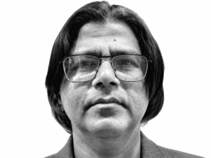सुखवीर सिंह लेखक और आईएएस अधिकारी - Dainik Bhaskar
