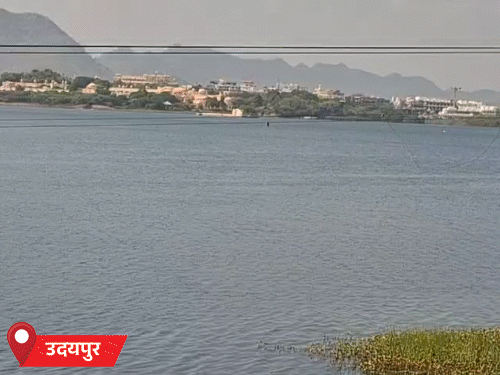 उदयपुर में दिनभर मौसम साफ रहा। दिन में गर्मी और रात में हल्की ठंड रही।