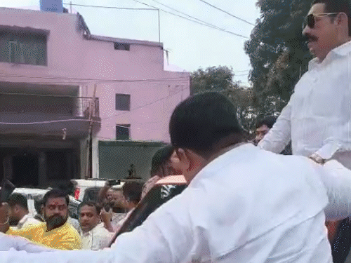 खुली जीप में अनुज के साथ निकले JDU विधायक अनंत सिंह; कहा- जीत तय है|पटना,Patna - Dainik Bhaskar