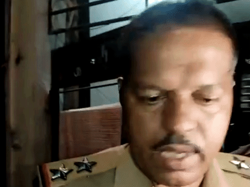भार्गव कैंप थाने की पुलिस टीम ने मौके पर पहुंचकर घटना का जायजा लिया।