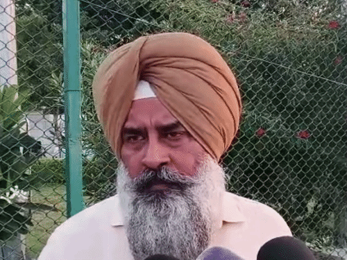 परगट सिंह ने नए कांग्रेस प्रधान की जिम्मेदारी संभाली है। - फाइल फोटो