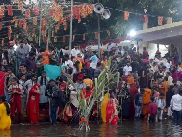 संतान की दीर्घायु के लिए 24 घंटे का निर्जला जितिया व्रत; 4 को पारण|भोपाल,Bhopal - Dainik Bhaskar