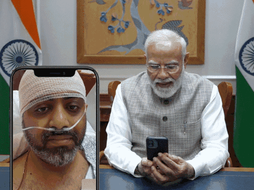 पंतप्रधान नरेंद्र मोदी यांनी रुग्णालयातून स्मितशी व्हिडिओ कॉलवर संवाद साधला. त्यांनी स्मितच्या धाडसाचे कौतुक केले. इस्रायलचे पंतप्रधान बेंजामिन नेतन्याहू यांनीही कॅप्टन स्मित यांचे कौतुक केले.