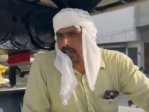 बाखली गांव का किसान बोला- पंजाब लेकर जा रहा धान। यहां तो बिकी नहीं, 7 दिन से पड़ी थी।