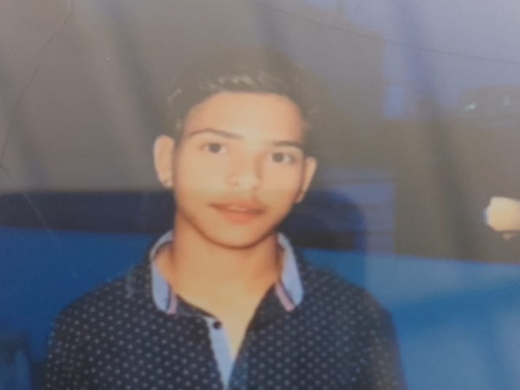 नहाने के बाद बाथरूम में टांग रहा तौलिया, परीक्षा देने के लिए जाना था|फरीदाबाद,Faridabad - Dainik Bhaskar
