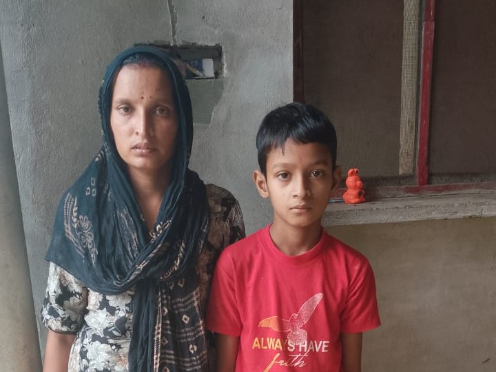 मृतक के परिजन देवरिया पहुंच चुके हैं। पोस्टमार्टम के बाद वजह साफ होगी। - Dainik Bhaskar