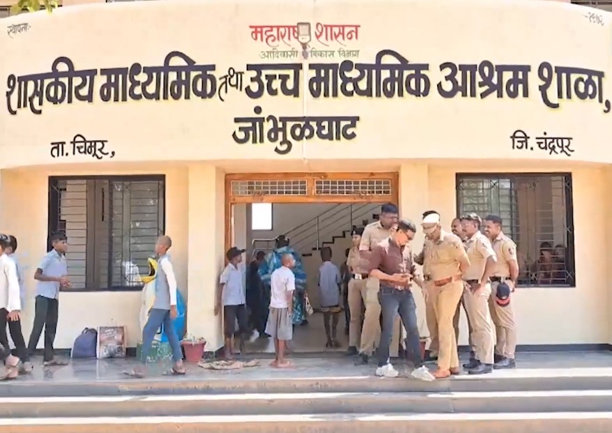 सोमवार सुबह जनजातीय विकास विभाग के वरिष्ठ अधिकारी जांच करने आश्रम स्कूल पहुंचे।