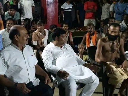 Mlas Math MLA Mahendra Ram Visits Bilat Chowk Ram Janki Math | Dangal Preparation