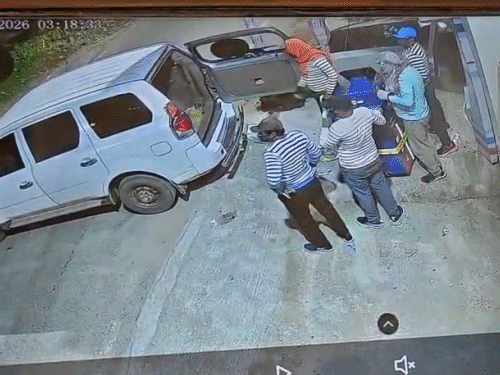 सुबह घटना की जानकारी मिलने पर गार्ड भी मौके पर पहुंचा।