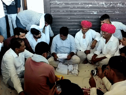 वे निवाई में रुकेंगे और सुबह जयपुर के लिए रवाना होंगे।