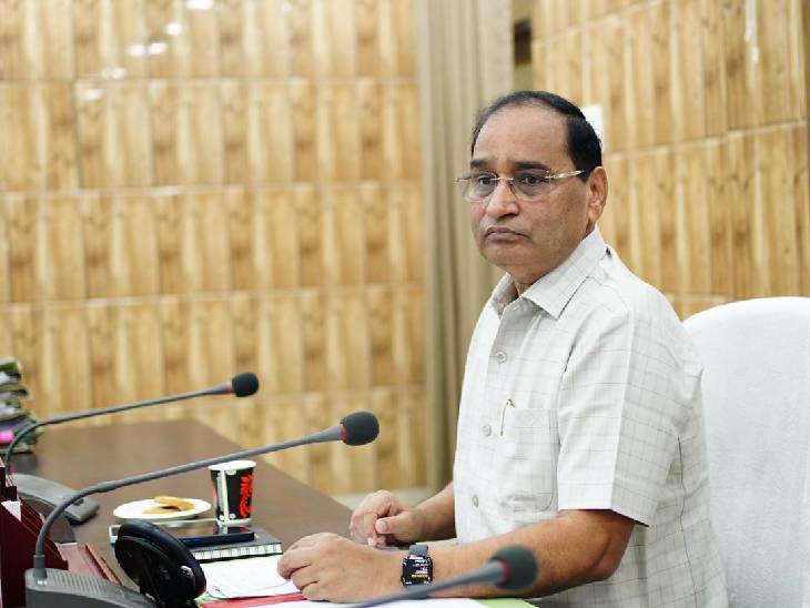 कुलपति प्रो. केपी सिंह की अध्यक्षता में हुई परीक्षा समिति की बैठक