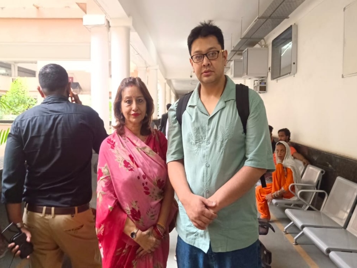 प्रतिमा राजे, कोर्ट से निकलते हुए (फाइल फोटो)।