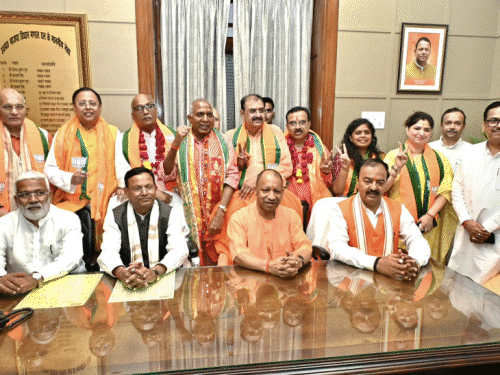 2 निर्दलीयों का पर्चा रद्द; नाम वापस नहीं लिया तो वोटिंग होगी|लखनऊ,Lucknow - Dainik Bhaskar