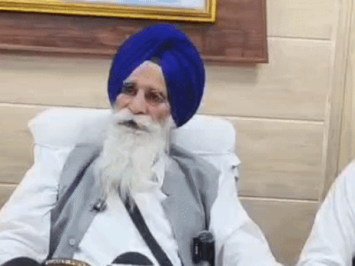 झींडा ने आरोप लगाया कि चार सदस्य बजट पास होने में डाल रहे अड़ंगा।