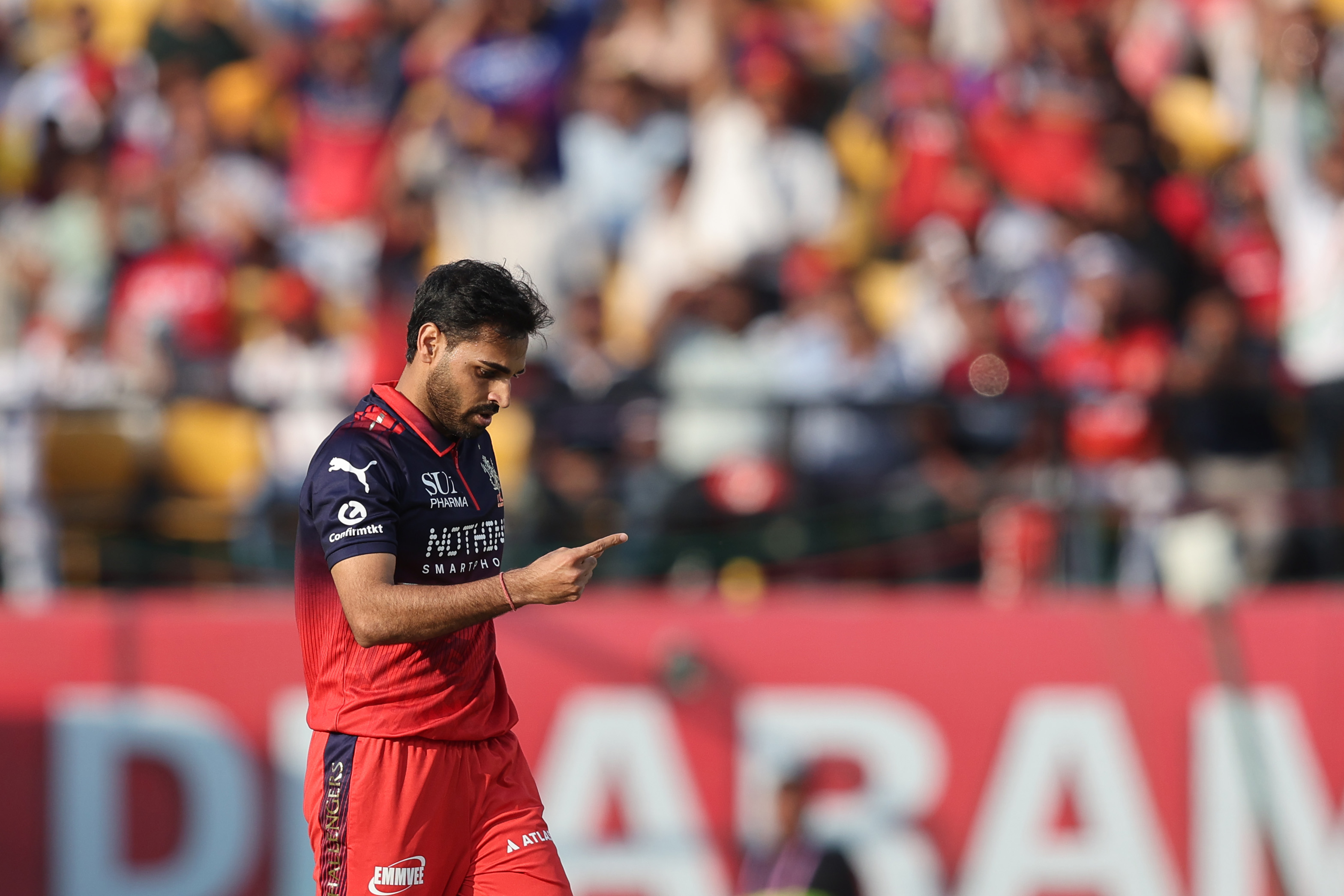 भुवनेश्वर कुमार 206 IPL मैच में 226 विकेट ले चुके हैं।