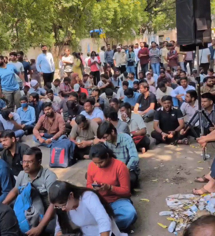 इन प्रदर्शनों की मुख्य मांग MPSC अध्यक्ष विवेक भीमनवार का इस्तीफा है।