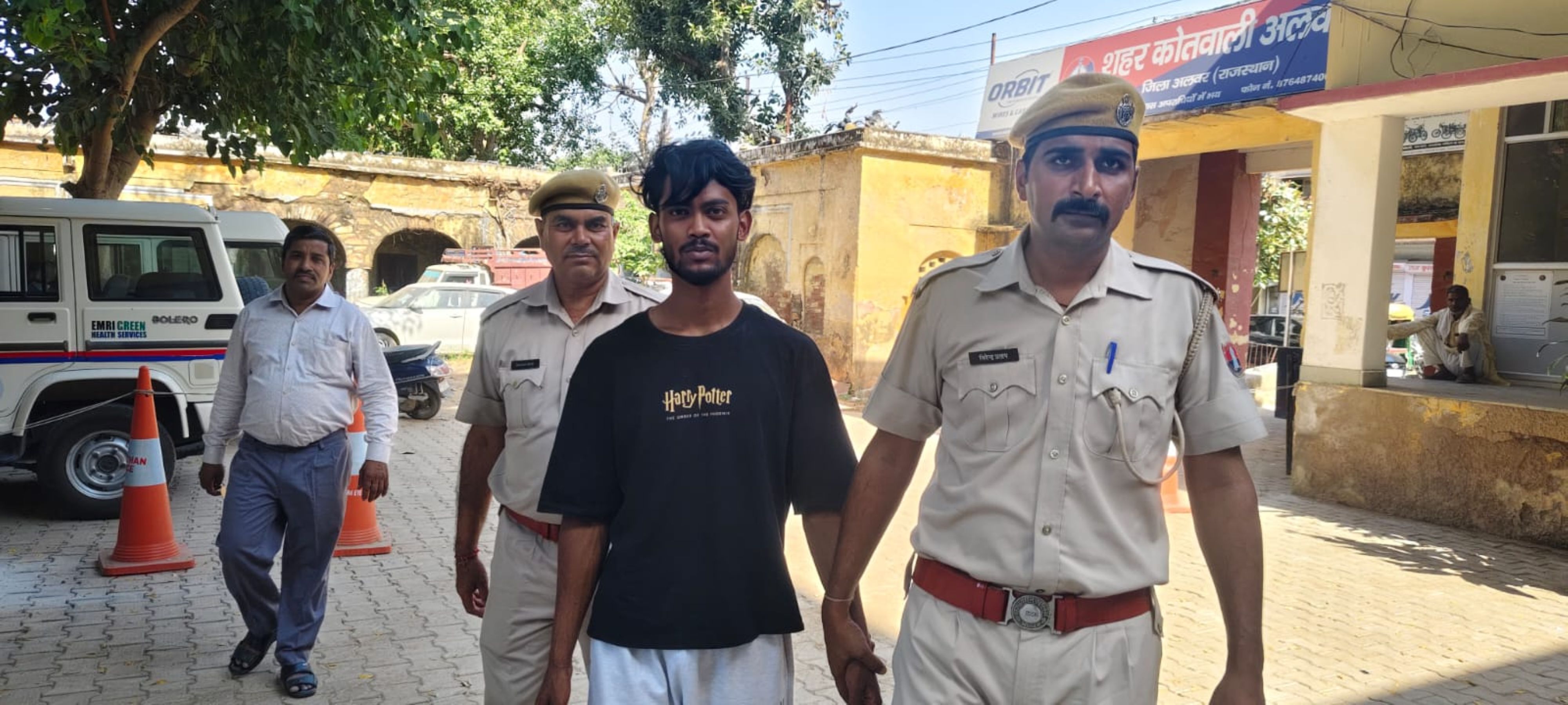 झारखंड के साइबर ठग अलवर में होटल से कर रहे थे फ्रॉड की वारदात, एक गिरफ्तार|अलवर,Alwar - Dainik Bhaskar