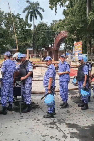 प्रोटेस्ट को देखते हुए पटना में भारी संख्या में फोर्स की तैनाती की गई है।