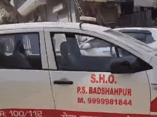 बादशाहपुर पुलिस को युवराज का शव 10 सितंबर को मिल गया था, लेकिन जांच अधिकारी ने 16 सितंबर तक इस डेटा को पोर्टल पर अपलोड नहीं किया।