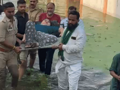लखनऊ में बाढ़ से 3 लाख से ज्यादा लोग प्रभावित: बिहार के 18 जिलों में आंधी-बारिश का अलर्ट; बद्रीनाथ जाने वाले रास्ते पर लैंडस्लाइड, रास्ता बंद comp 5 26 1791512742 1791514076236