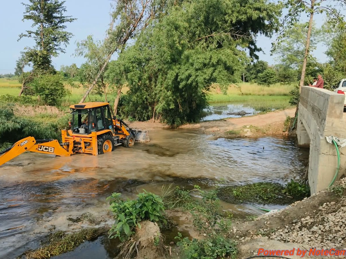 Sultanpur Bridge Construction Blocks Drain | Paddy Crop Damaged