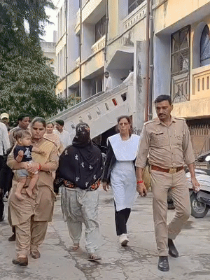 शुक्रवार को पुलिस ने इल्मा को गिरफ्तार कर लिया।