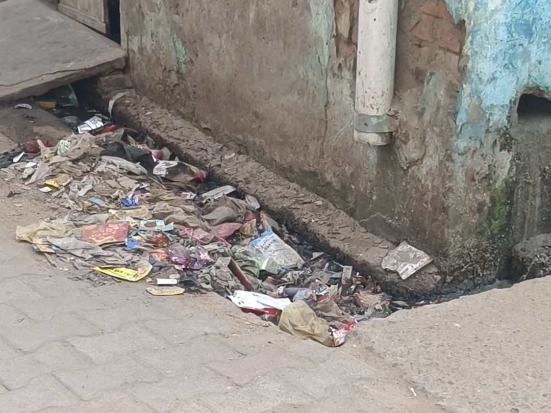 Aligarh Saba Market Ward 51 Cleaning Crisis | Garbage Overflow Issue
