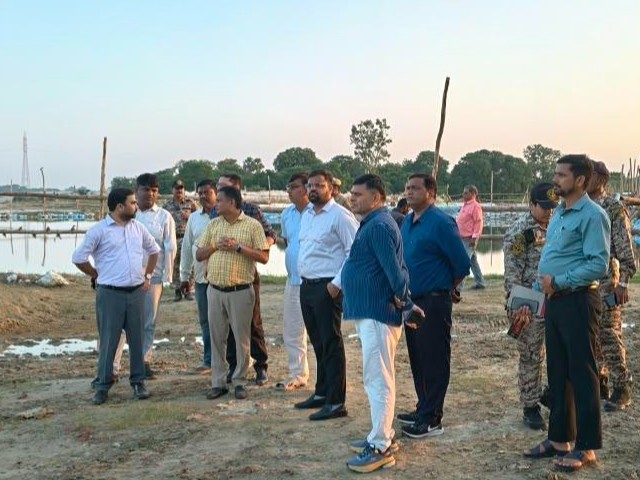 विसर्जन के लिए बनाएं गए आर्टिफिशियल तालाब; CCTV और कंट्रोल रूम से होगी निगरानी|गोरखपुर,Gorakhpur - Dainik Bhaskar
