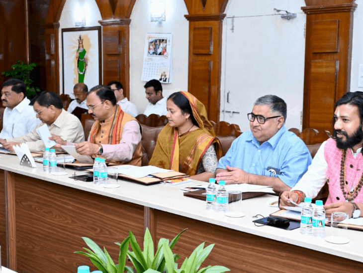 कैबिनेट बैठक में मंत्रिमंडल की मौजूदगी में ये फैसले लिए गए।
