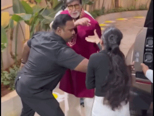 बच्ची सिक्यॉरिटी तोड़कर अमिताभ से हाथ मिलाने के लिए उनके करीब पहुंच गई।