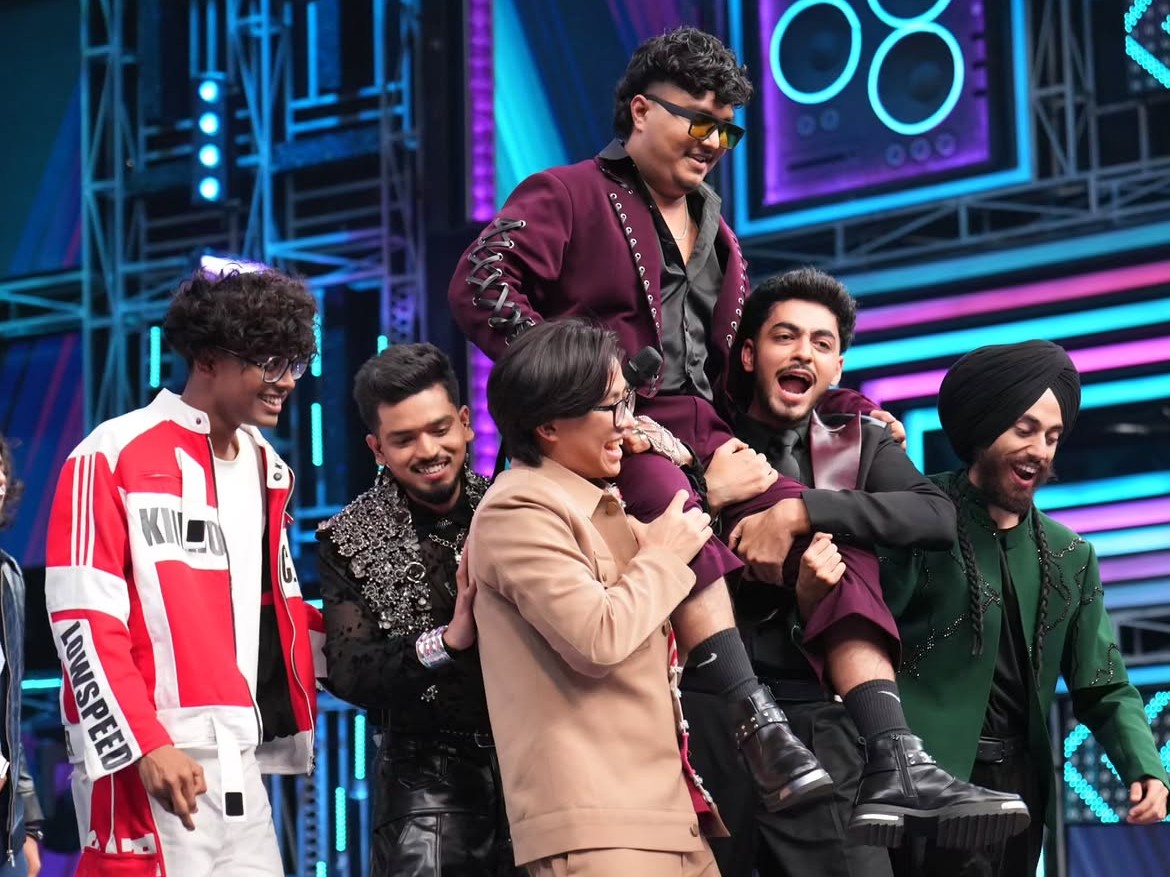 MTV हसल 0.5 का विजेता बनने के बाद जश्न मनाते हुए दक्ष। - Dainik Bhaskar