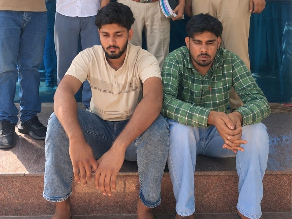 महेंद्रगढ़ पुलिस द्वारा अरेस्ट किए गए आरोपी। - Dainik Bhaskar