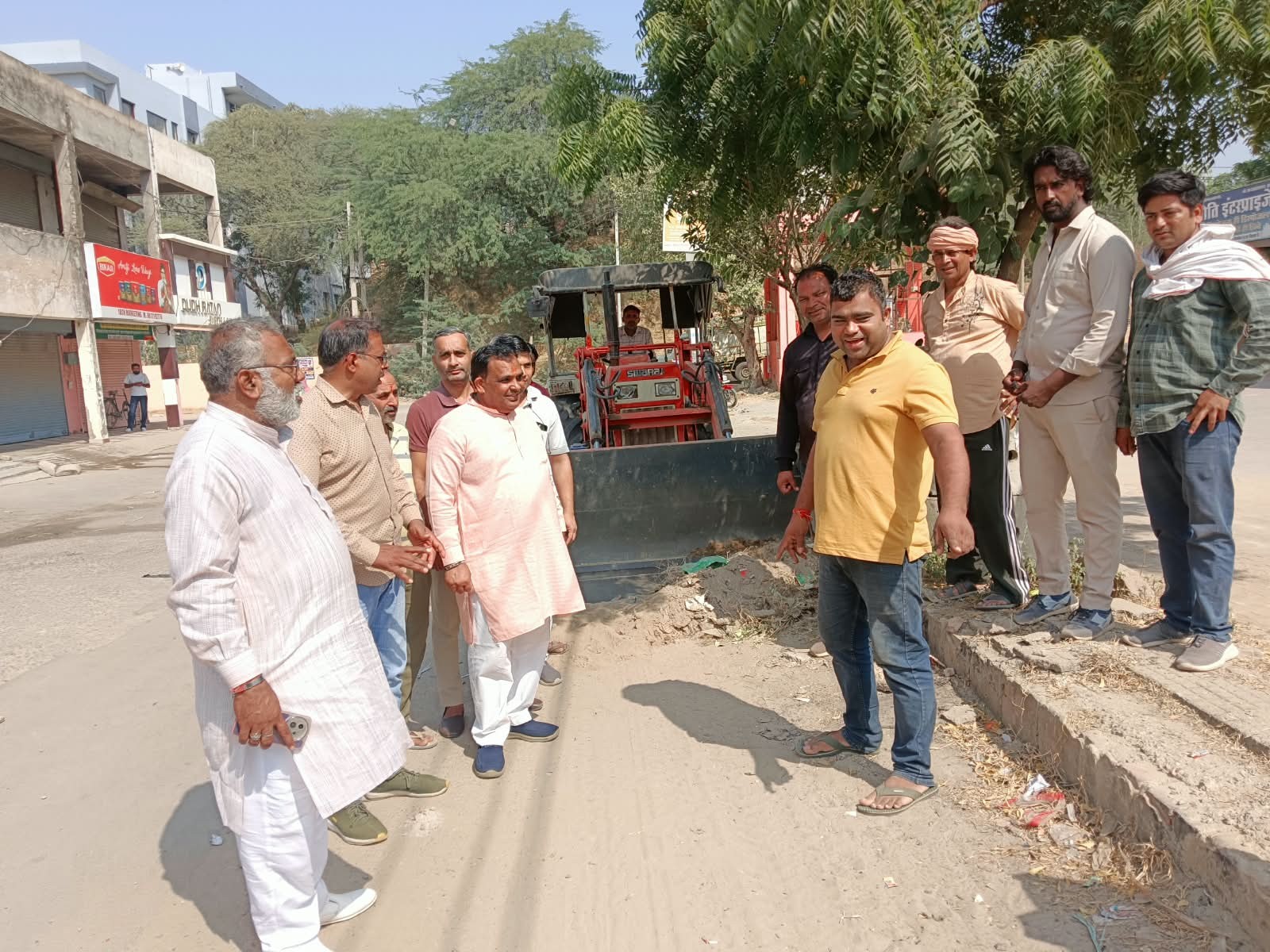 सफाई और पैचवर्क पर फोकस, नगर पालिका प्रधान बोले- गुणवत्ता से समझौता नहीं|महेंद्रगढ़,Mahendragarh - Dainik Bhaskar