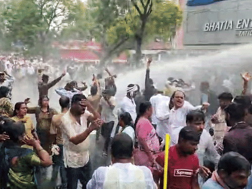 जमीन सीमांकन का विरोध; कांग्रेसी बोले- विधायक सुशांत शुक्ला के दबाव में काम कर रहा प्रशासन|बिलासपुर (छत्तीसगढ़),Bilaspur (Chhattisgarh) - Dainik Bhaskar